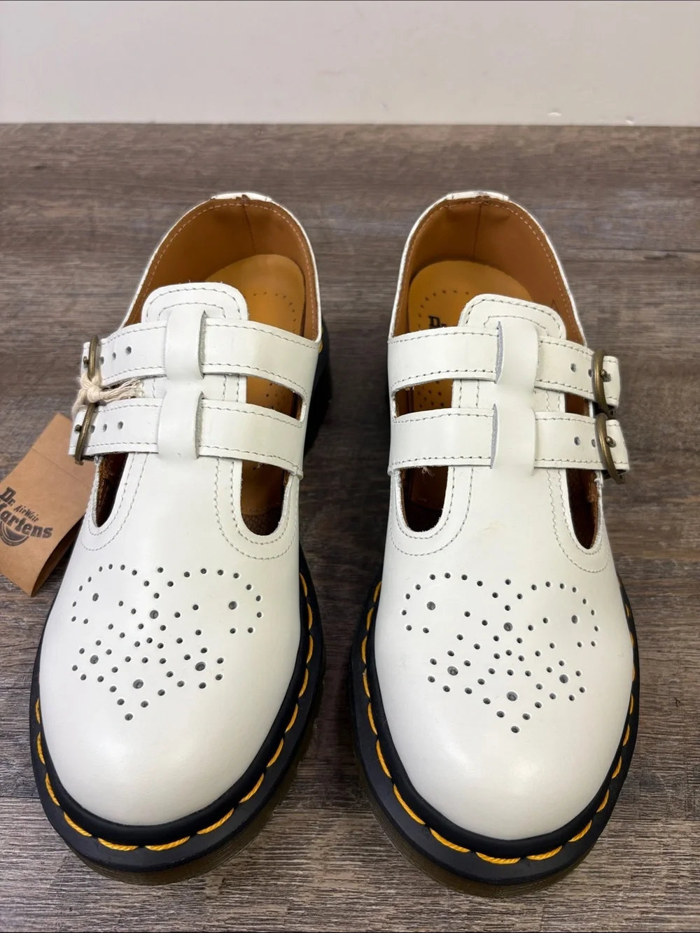 Dr. Martens 8065 Mary Jane White Leather Shoes Women’s US 6 NWT